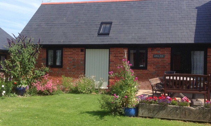 Plaitford Maison | Apple Pye - Grange convertie dans une cour attrayante sur notre ferme familiale