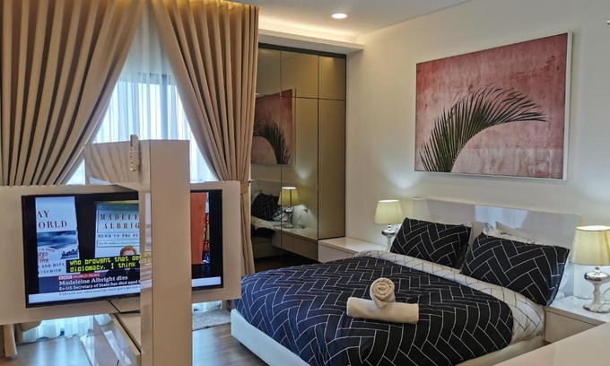 Seri Kembangan Appartement | Apple6@Menara Simfoni/Symphony Tower C180/Cheras/Netflix/TV Box/Wifi/Free Parking