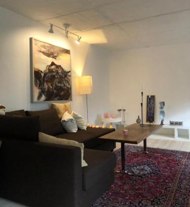 Alleroed Municipality Appartement | AppleFlower Farm retro apartment