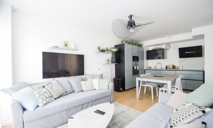 Rigollots Appartement | Appt 4 pers dans un immeuble neuf avec jardin WIFI direction Paris