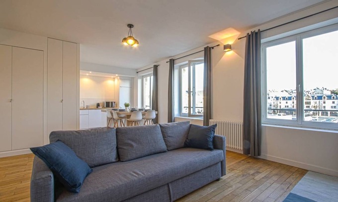 Saint-Jean Appartement | Appt 6p hyper centre / vue port de plaisance/ Haut de gamme