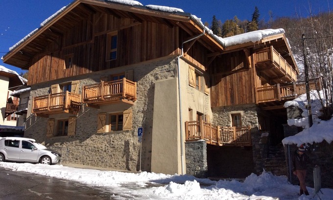 Peisey-Nancroix Appartement | Appt 125 m2 dans chalet rénové ,5 min à pied remontées mécaniques du Paradiski