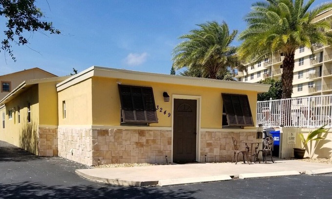 Pompano Beach Villa | Beauté du bloc de plage, entièrement mise à jour. Tout ce dont vous aurez besoin pour de bonnes vacances.