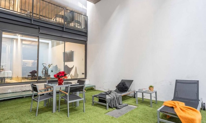 Sant Gervasi Appartement | Apt. proche du centre avec patio et jardin communs