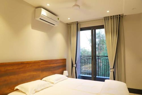 Lajpat Nagar Appartement | Apt# ONE-FOUR-TWO - with Lift - High Speed Wifi - Smart TV