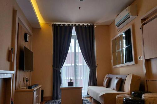 Ragunan Appartement | Apt Pejaten Park 1 BR Brown with Netflix, DisneyHot & Swimming Pool