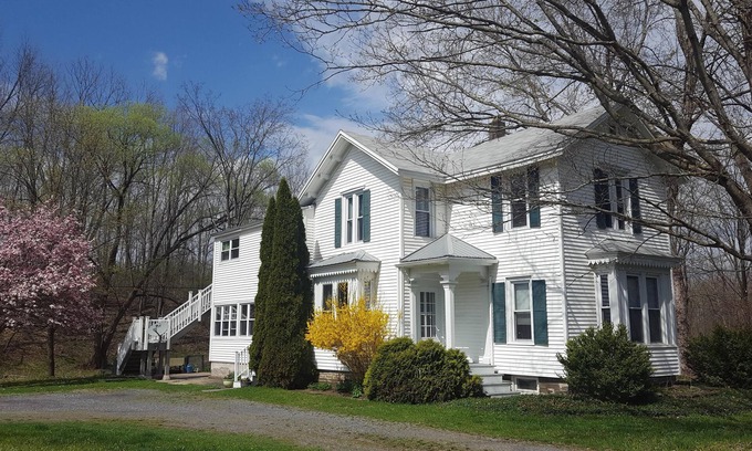 Trumansburg Appartement | Près du lac Cayuga, de la plage de baignade, de la cascade de 215 pieds, des vignobles à quelques minutes