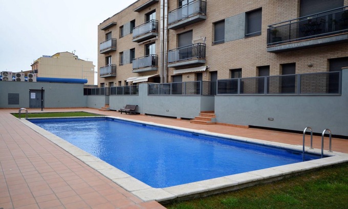 Sant Pere Pescador Appartement | Apt. S Sebastià, B-1 - piscine et jardin communautaires, wifi, clime, grande terrasse, situation centrale.