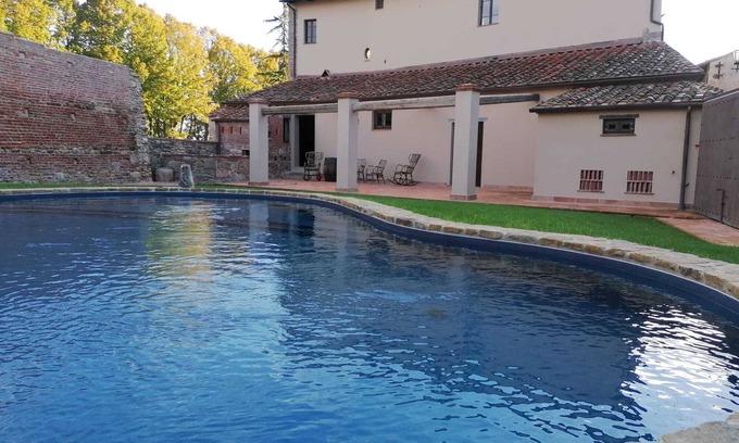 Vicopisano Appartement | Apt. LE CAPITAINE - "Brunelleschi Manor" Medieval Apartments Resort
