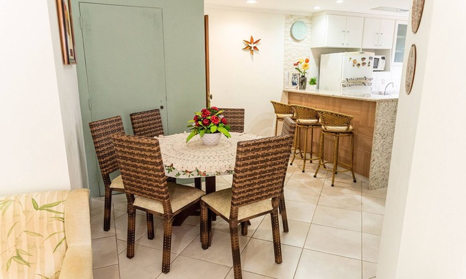 Vila Alzira Appartement | Apto a 250m da Praia do Tombo no Guarujá/SP