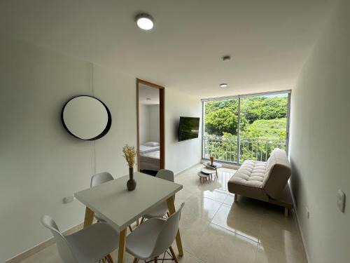 Miramar Appartement | Apto con vista verde y aire acondicionado