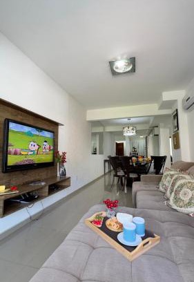 Piratuba Appartement | Apto Lírio da Paz- 3 Quartos com sacadas,espaçoso e de frente para avenida principal!