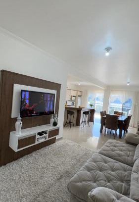 Piratuba Appartement | Apto Lírio do Vale - 3 Quartos -Apto Espaçoso com Varanda e Vista para o Vale - ao lado do Parque Termal!