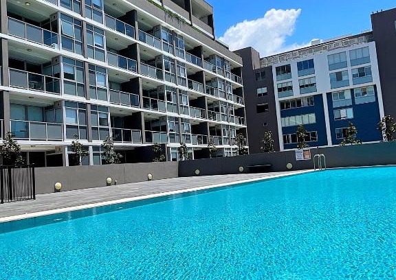 Newcastle Appartement | AQUA 306 POOLSIDE Luxury Apartment , Honeysuckle, NEWCASTLE FREE Parking