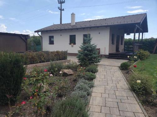 Sincraieni Maison | Aqua Garden