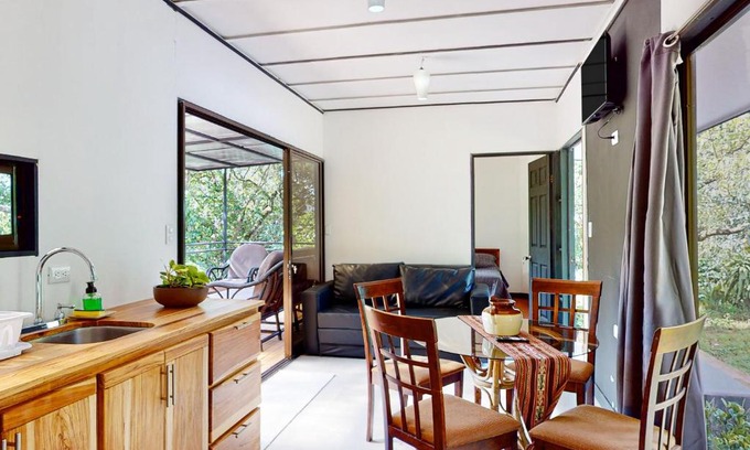 Santa Cruz de Leon Cortes Maison | Aqua Tarrazu