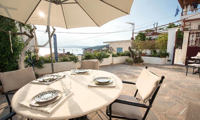 Poros Appartement | Aquarella-Fairytale Apartment with Sunset View