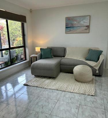 Safety Beach Maison | Aquawaters Beach House - 5 min walk to beach