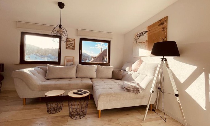 Schaala Appartement | AR Apartments I 4 Pers I Prime I Küche I WLAN I Office