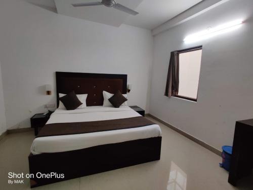 Shikohabad Maison | Aradhaya Guesthouse