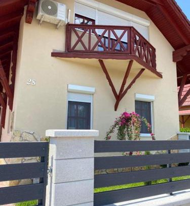 Berzence Maison | Aranypatkó Vendégház Lovasudvar