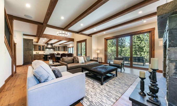 Comstock Acres Maison | Arcadia Manor by Tahoe Getaways - Newly Built West Shore - 5 BR w Wet Bar, EV Charger & A/C