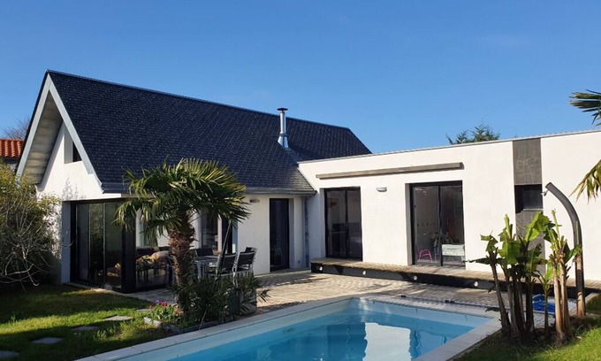 La Bernerie-en-Retz Maison | Villa d'architecte - Plage - 5mn centre de Pornic - Piscine chauffée