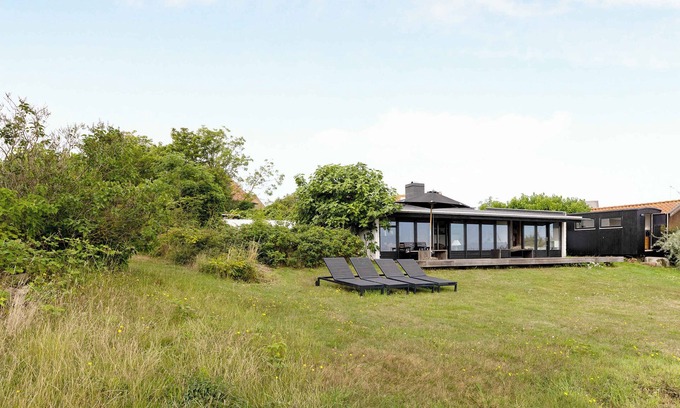 Gudhjem Maison | Architect designed holiday home with sea view