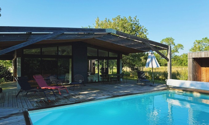 Saint-Vincent-de-Paul Maison | Architect-designed house with swimming pool near Bordeaux