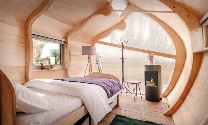 Market Drayton Cabine | Unique Monocoque Cabin | Stunning Woods + Canal Views Pet Friendly
