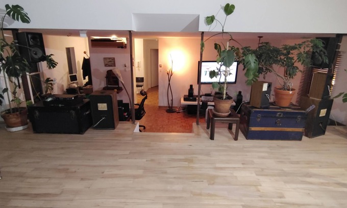 Gay Village Appartement | Architectural Multi,-Level Loft Near Parc La Fontaine + bedrooms