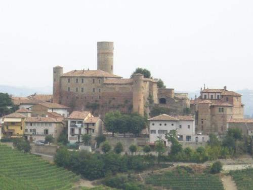 Monforte d'Alba Lit Et Petit-Déjeuner | Arco Dei Nobili