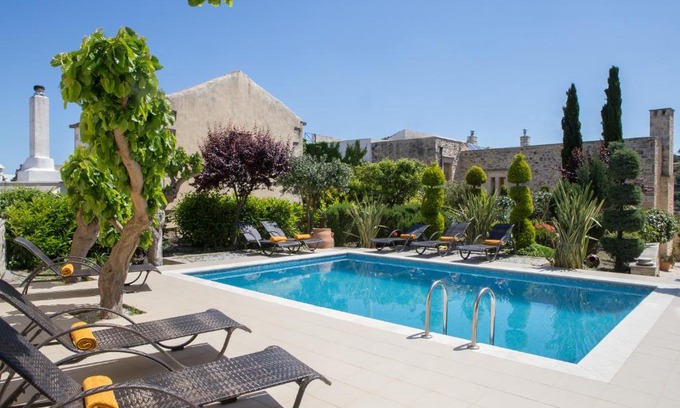 Argyroupoli Hôtel | Arcus Suites