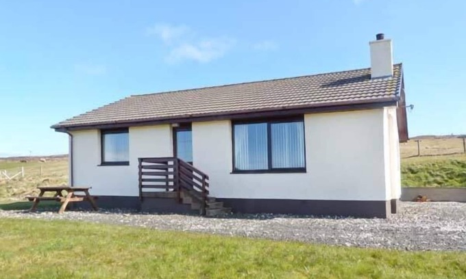 Hallin Cottage | Ardmore, DUNVEGAN