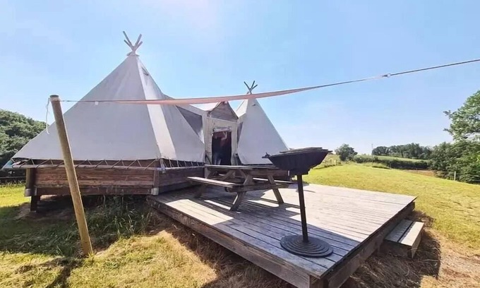 Estipouy Maison | Tipi Lodge 7 personnes