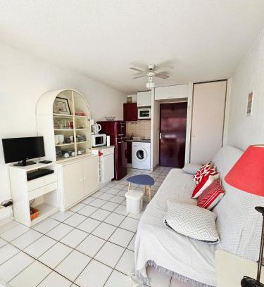 Plage d'Argeles Appartement | ARGELES PLAGE STUDIO PISCINE PARK PRIVATIF dans RES SECURISEE