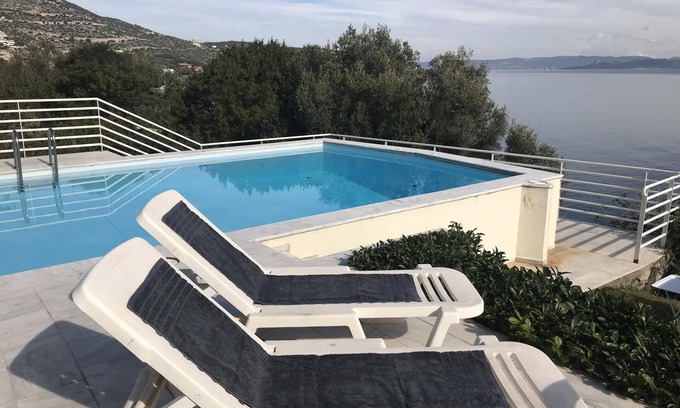 Marathon Appartement | "ARGO" SUITE- SEA VIEW-POOL-45 Athens and National Airport of Athens