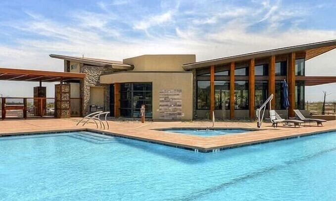 South Mountain Maison | Arizona retreat! Hiking trails, 15 mins. to Downtown. Heated community pool.