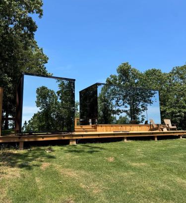 Conway Maison | Arkansas Mirror House