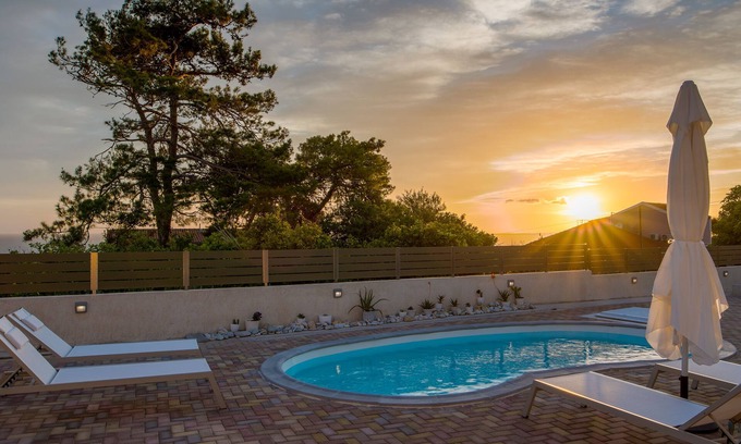 Minia Maison | Arktos Sunset Villa