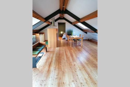 Arona Appartement | Arona 01 attic mansarda secondo piano no ascensore no hotel