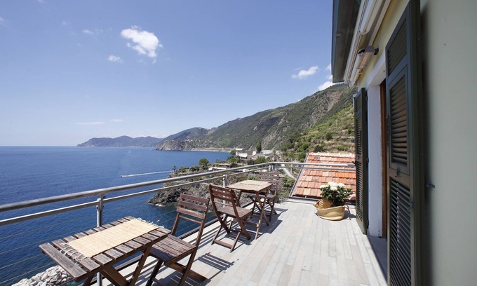 Manarola Maison | Arpaiu - Odeyo Sas
