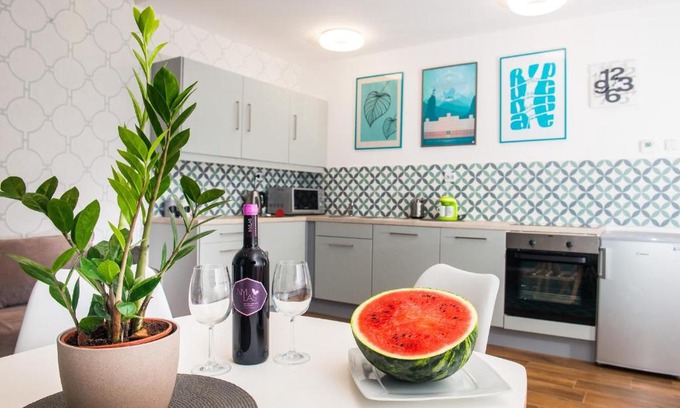 Terezvaros Appartement | Art and Posters