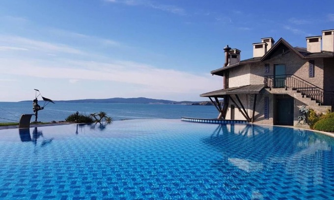 Budjaka Hôtel | Art complex Anel
