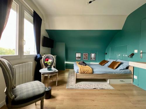 Chatellerault Appartement | Art déco lumineux & confort en plein centre - Studio Paris