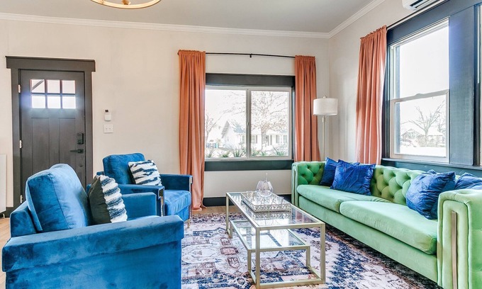 Central Oklahoma City Maison | Art Deco Dream in the heart of enchanting Oklahoma City