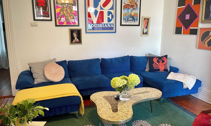German Village Maison | Art filled German Village House. Double lot fenced in yard with 2 car garage