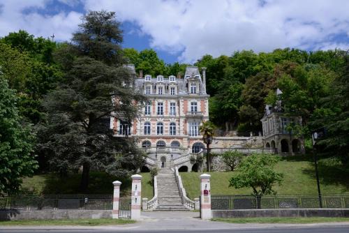 Rochecorbon Hôtel | Art Hotel