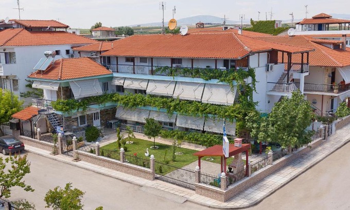 Paralia Dionysiou Appartement | Artemis Apartments