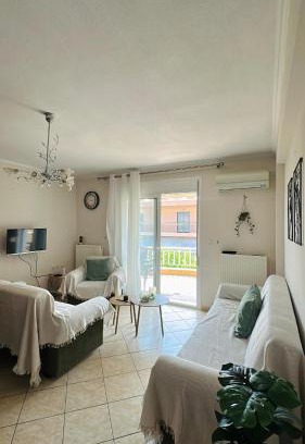 Nea Peramos Appartement | Artemis apartment